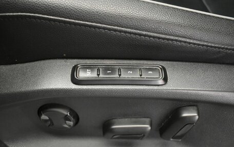 Volkswagen Tiguan II, 2018 год, 2 970 000 рублей, 28 фотография