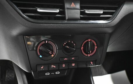 Volkswagen Polo VI (EU Market), 2021 год, 1 395 000 рублей, 17 фотография