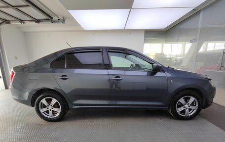 Skoda Rapid I, 2014 год, 900 000 рублей, 5 фотография