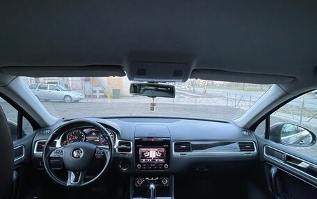 Volkswagen Touareg III, 2011 год, 2 100 000 рублей, 14 фотография