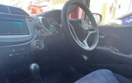 Honda Fit III, 2010 год, 600 000 рублей, 7 фотография