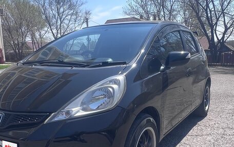 Honda Fit III, 2010 год, 600 000 рублей, 23 фотография