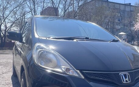 Honda Fit III, 2010 год, 600 000 рублей, 24 фотография
