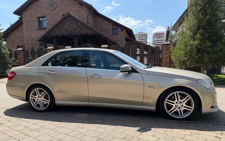 Mercedes-Benz E-Класс, 2011 год, 1 630 000 рублей, 14 фотография