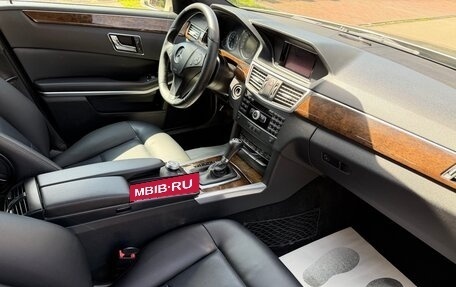 Mercedes-Benz E-Класс, 2011 год, 1 630 000 рублей, 22 фотография