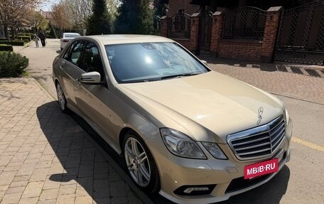 Mercedes-Benz E-Класс, 2011 год, 1 630 000 рублей, 13 фотография