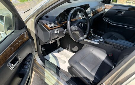 Mercedes-Benz E-Класс, 2011 год, 1 630 000 рублей, 24 фотография