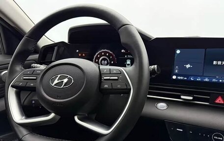 Hyundai Elantra, 2023 год, 1 360 000 рублей, 13 фотография