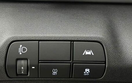 Hyundai Elantra, 2023 год, 1 360 000 рублей, 21 фотография