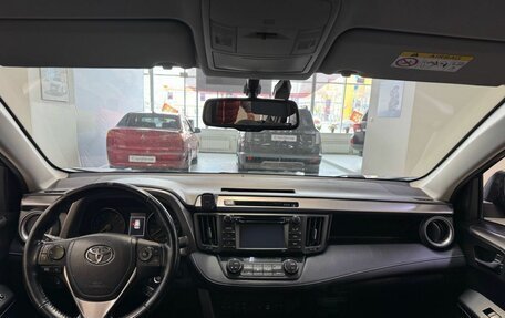 Toyota RAV4, 2016 год, 1 900 000 рублей, 6 фотография