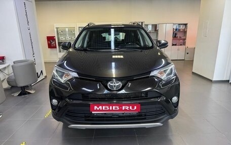 Toyota RAV4, 2016 год, 1 900 000 рублей, 2 фотография