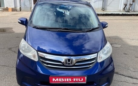 Honda Freed I, 2012 год, 950 000 рублей, 1 фотография