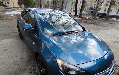 Opel Astra J, 2012 год, 800 000 рублей, 6 фотография