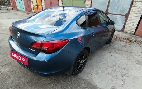 Opel Astra J, 2012 год, 800 000 рублей, 5 фотография