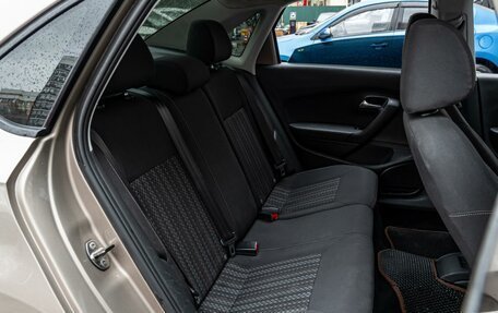 Volkswagen Polo VI (EU Market), 2015 год, 950 000 рублей, 7 фотография