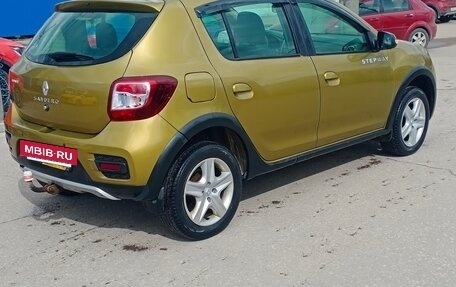 Renault Sandero II рестайлинг, 2016 год, 700 000 рублей, 4 фотография