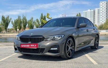 BMW 3 серия, 2019 год, 4 250 000 рублей, 2 фотография