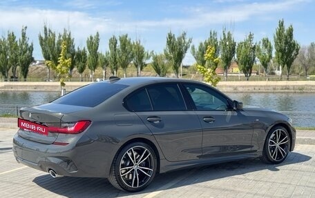 BMW 3 серия, 2019 год, 4 250 000 рублей, 18 фотография