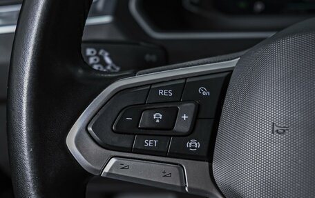 Volkswagen Tiguan II, 2021 год, 3 239 000 рублей, 20 фотография