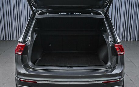 Volkswagen Tiguan II, 2021 год, 3 239 000 рублей, 26 фотография
