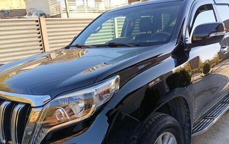Toyota Land Cruiser Prado 150 рестайлинг 2, 2015 год, 3 700 000 рублей, 7 фотография