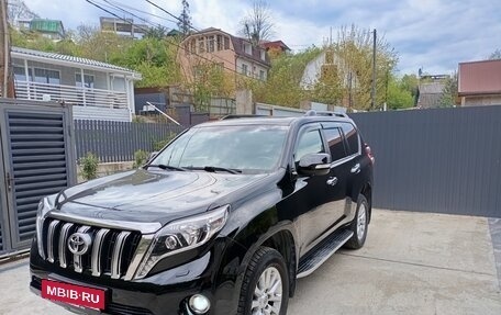 Toyota Land Cruiser Prado 150 рестайлинг 2, 2015 год, 3 700 000 рублей, 5 фотография