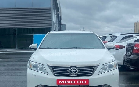 Toyota Camry, 2014 год, 1 879 000 рублей, 2 фотография