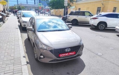 Hyundai Solaris II рестайлинг, 2021 год, 1 300 000 рублей, 1 фотография
