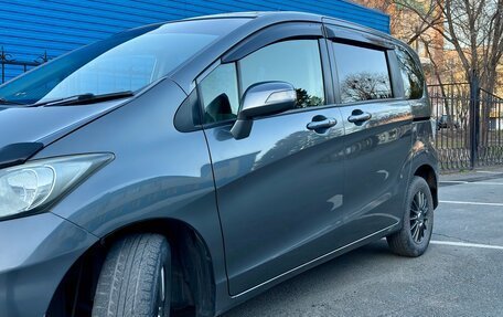 Honda Freed I, 2012 год, 900 000 рублей, 6 фотография