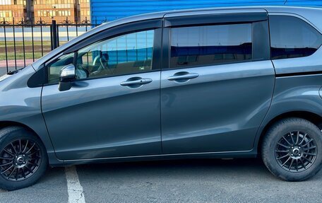 Honda Freed I, 2012 год, 900 000 рублей, 5 фотография