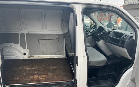 Volkswagen Transporter T6 рестайлинг, 2015 год, 1 600 000 рублей, 10 фотография