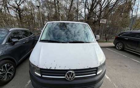 Volkswagen Transporter T6 рестайлинг, 2015 год, 1 600 000 рублей, 7 фотография