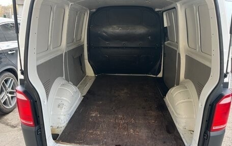 Volkswagen Transporter T6 рестайлинг, 2015 год, 1 600 000 рублей, 11 фотография