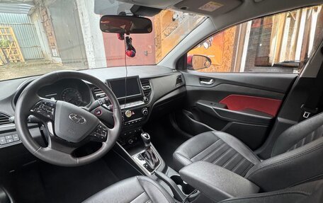 Hyundai Solaris II рестайлинг, 2020 год, 2 170 000 рублей, 15 фотография