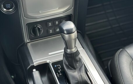 Toyota Land Cruiser Prado 150 рестайлинг 2, 2019 год, 5 650 000 рублей, 21 фотография