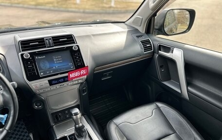 Toyota Land Cruiser Prado 150 рестайлинг 2, 2019 год, 5 650 000 рублей, 19 фотография
