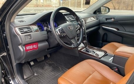 Toyota Camry, 2016 год, 2 590 000 рублей, 4 фотография