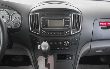 Hyundai Grand Starex Grand Starex I рестайлинг 2, 2018 год, 3 429 000 рублей, 20 фотография