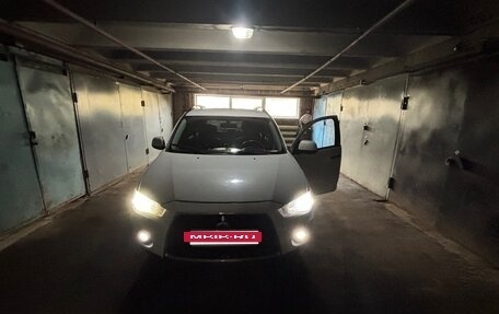 Mitsubishi Outlander III рестайлинг 3, 2011 год, 646 000 рублей, 8 фотография