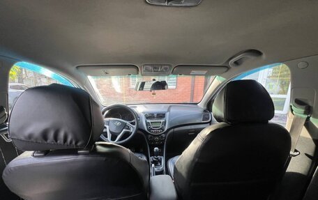 Hyundai Solaris II рестайлинг, 2011 год, 750 000 рублей, 9 фотография