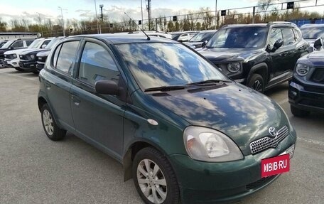 Toyota Yaris I рестайлинг, 2001 год, 550 000 рублей, 4 фотография
