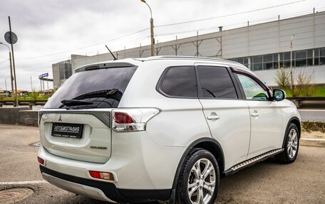 Mitsubishi Outlander III рестайлинг 3, 2014 год, 1 488 000 рублей, 7 фотография