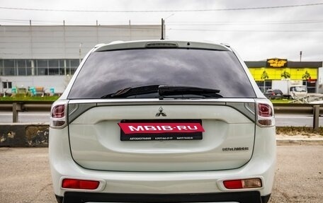 Mitsubishi Outlander III рестайлинг 3, 2014 год, 1 488 000 рублей, 6 фотография