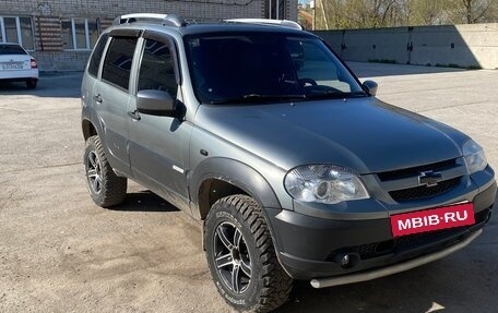 Chevrolet Niva I рестайлинг, 2018 год, 640 000 рублей, 2 фотография