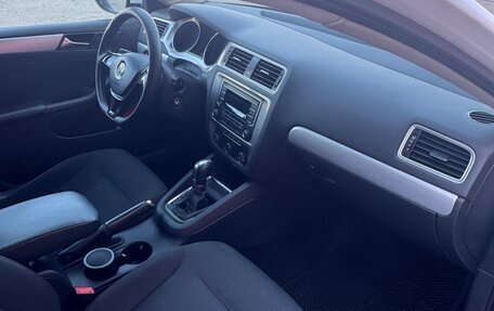 Volkswagen Jetta VI, 2017 год, 1 029 000 рублей, 12 фотография