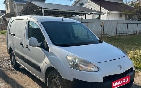 Peugeot Partner II рестайлинг 2, 2012 год, 520 000 рублей, 2 фотография
