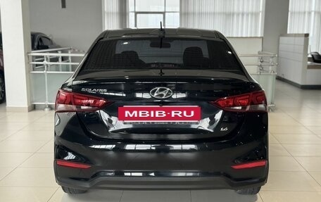 Hyundai Solaris II рестайлинг, 2018 год, 1 385 000 рублей, 5 фотография