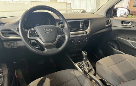 Hyundai Solaris II рестайлинг, 2018 год, 1 385 000 рублей, 19 фотография