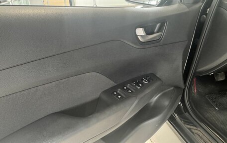 Hyundai Solaris II рестайлинг, 2018 год, 1 385 000 рублей, 18 фотография