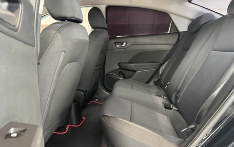 Hyundai Solaris II рестайлинг, 2018 год, 1 385 000 рублей, 25 фотография